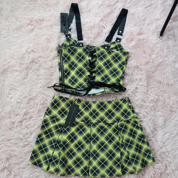 SOLD OUT ONLINE! Dolls kill Vile & Enchanted plaid set- widow goth corset - Picture 4 of 14